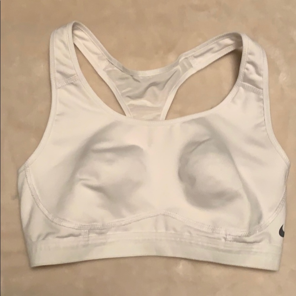 Medium support Nike sports bra